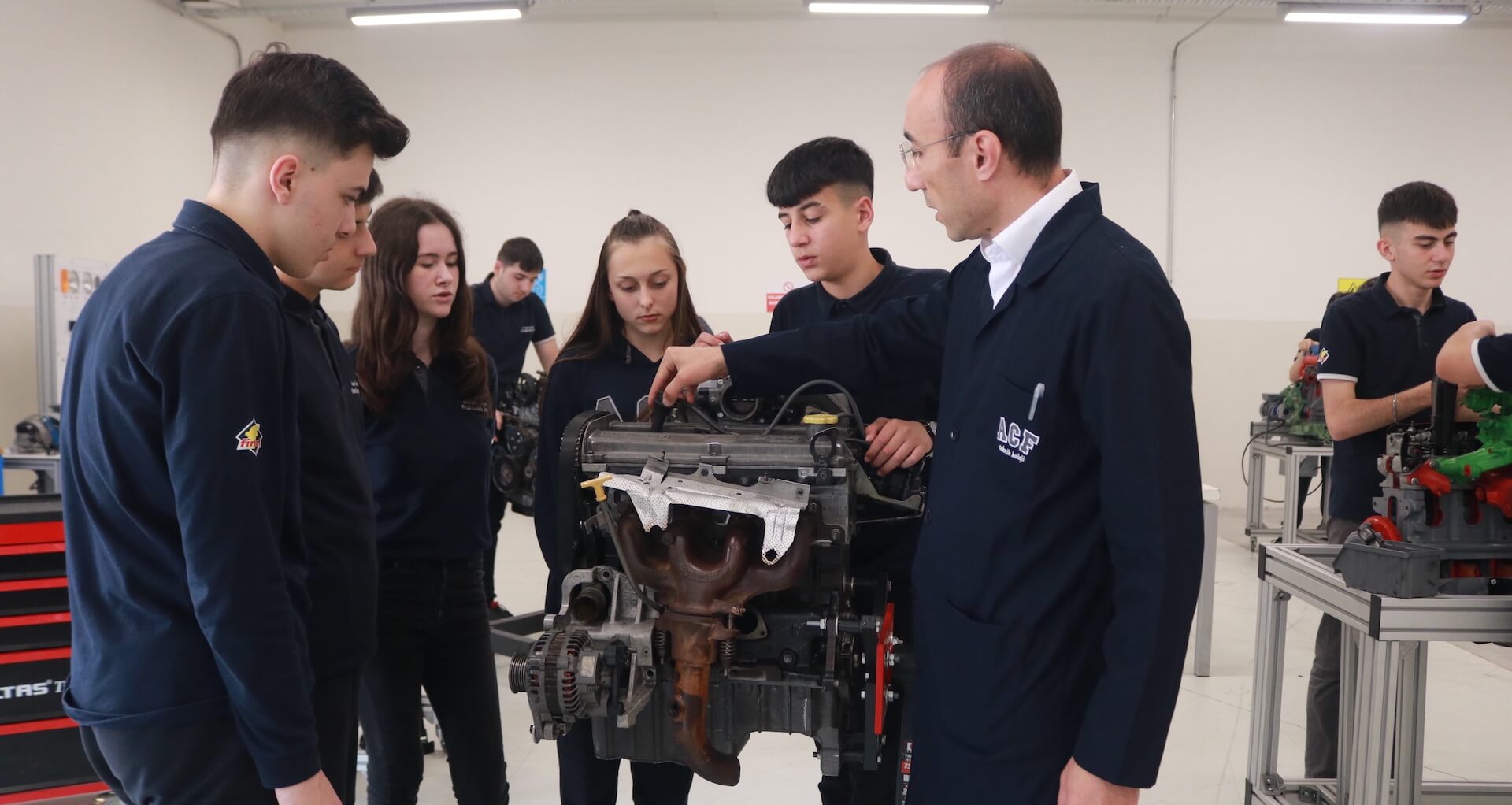 Özel Adem Ceylan Final Teknik Koleji - Motorlu Araçlar Teknolojisi